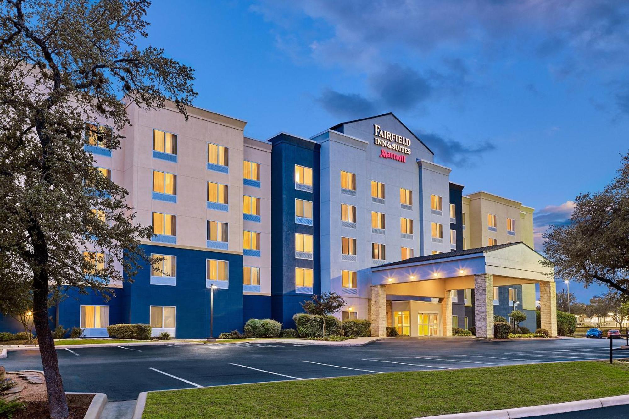 Fairfield Inn And Suites By Marriott San Antonio Northeast / Schertz / Rafb Eksteriør bilde