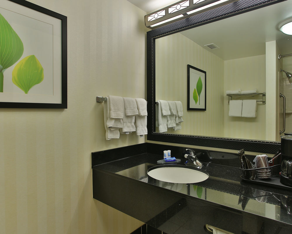 Fairfield Inn And Suites By Marriott San Antonio Northeast / Schertz / Rafb Eksteriør bilde