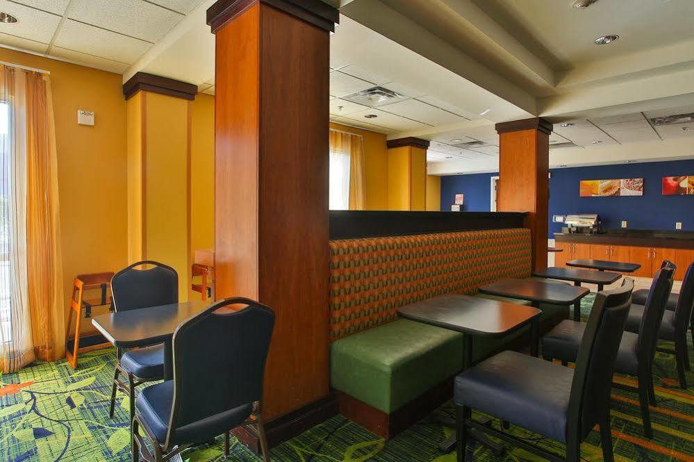 Fairfield Inn And Suites By Marriott San Antonio Northeast / Schertz / Rafb Eksteriør bilde